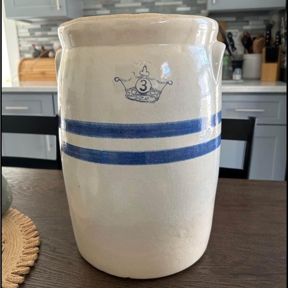 Vintage/ antique Robinson ransbottom crock/ butter churn. Crown #3